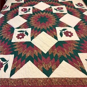 Vintage Burgundy and Green Star Quilt